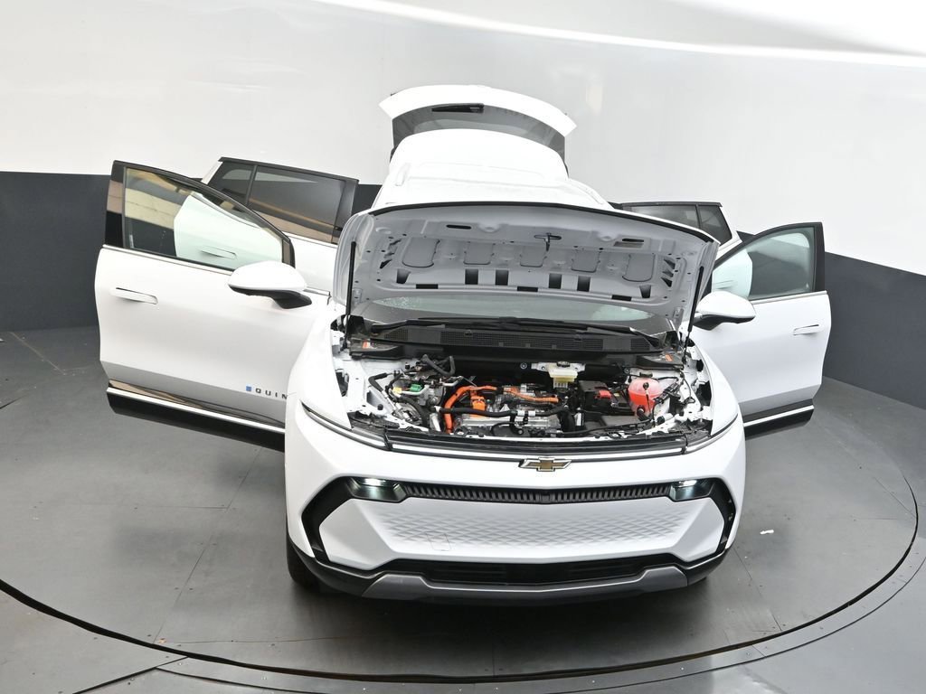 New 2025 Summit White Chevrolet LT image 53