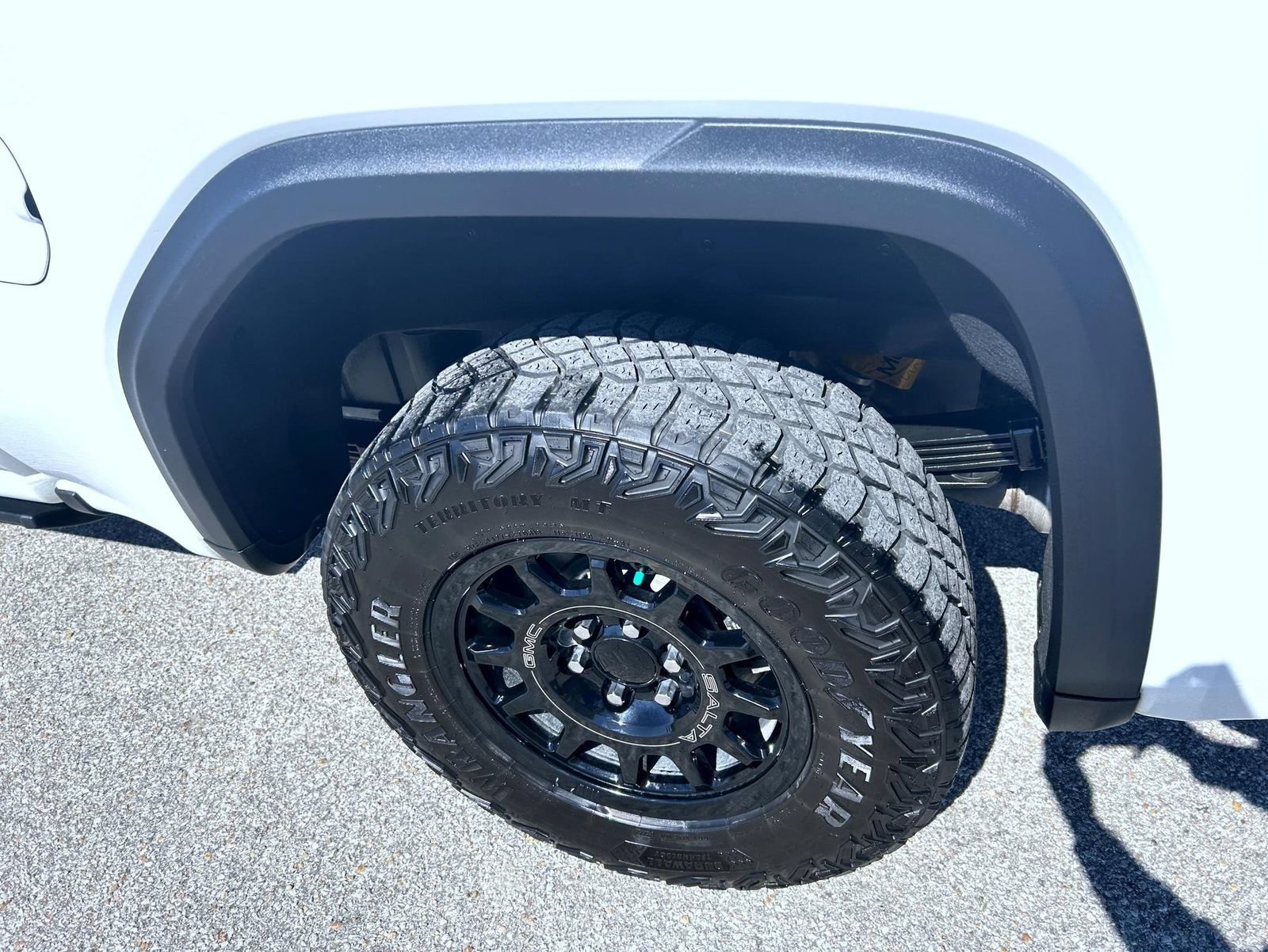 2023 GMC Sierra 1500 AT4X - Photo 23