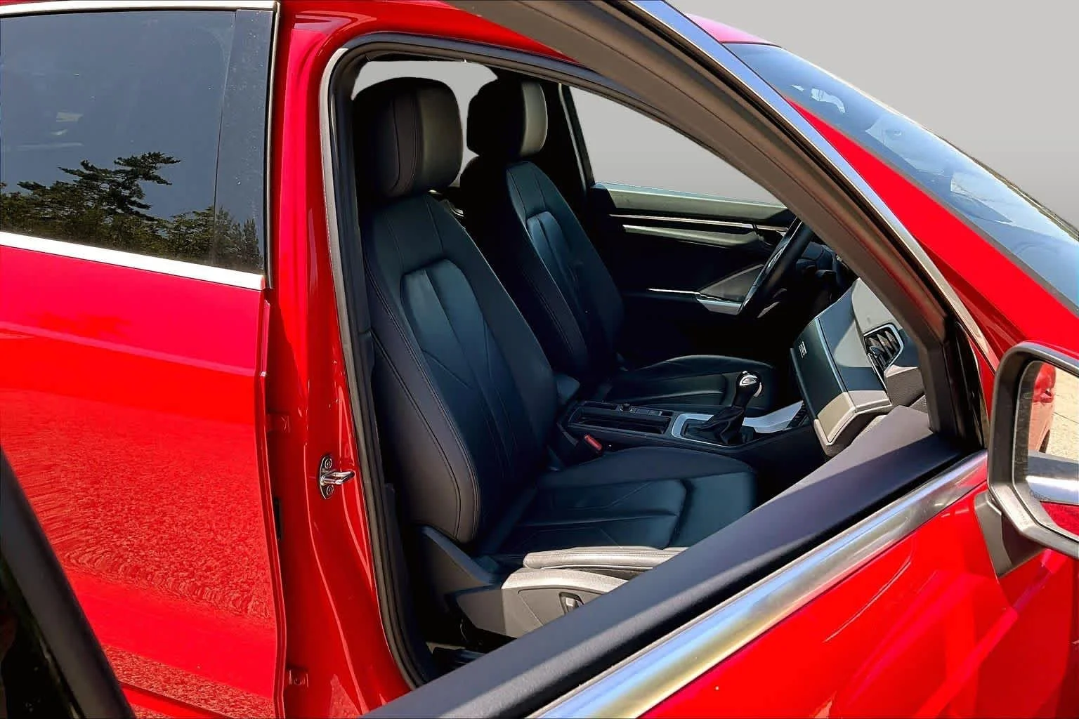 Certified Used 2025 Progressive Red Audi S line Premium image 8
