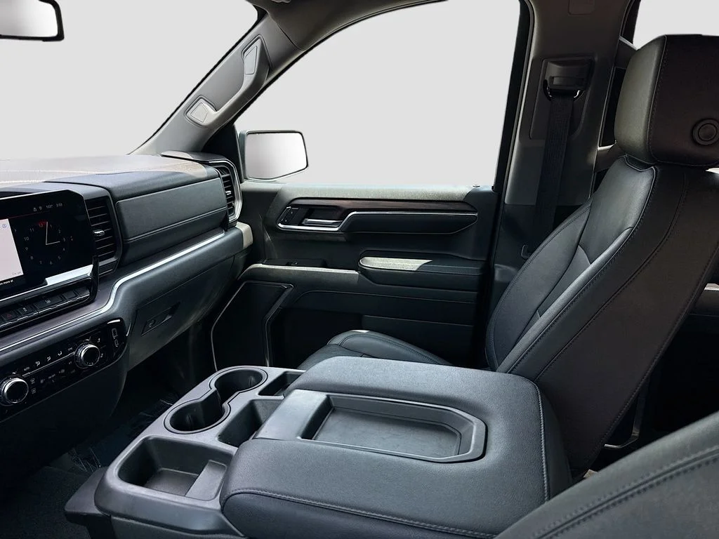 2024 GMC Sierra 1500 SLT - Photo 23
