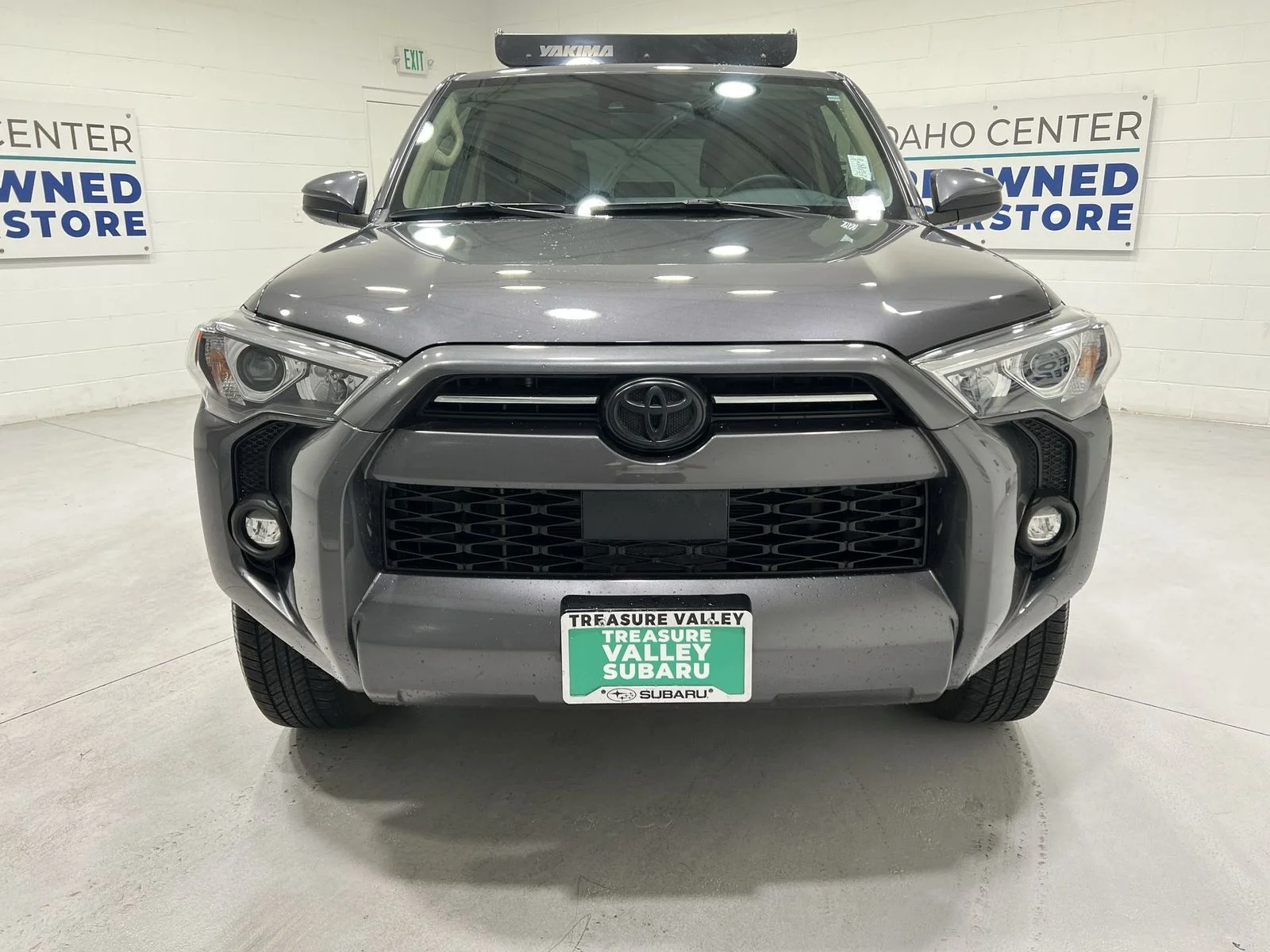 Used 2021 Gray Toyota SR5 image 3