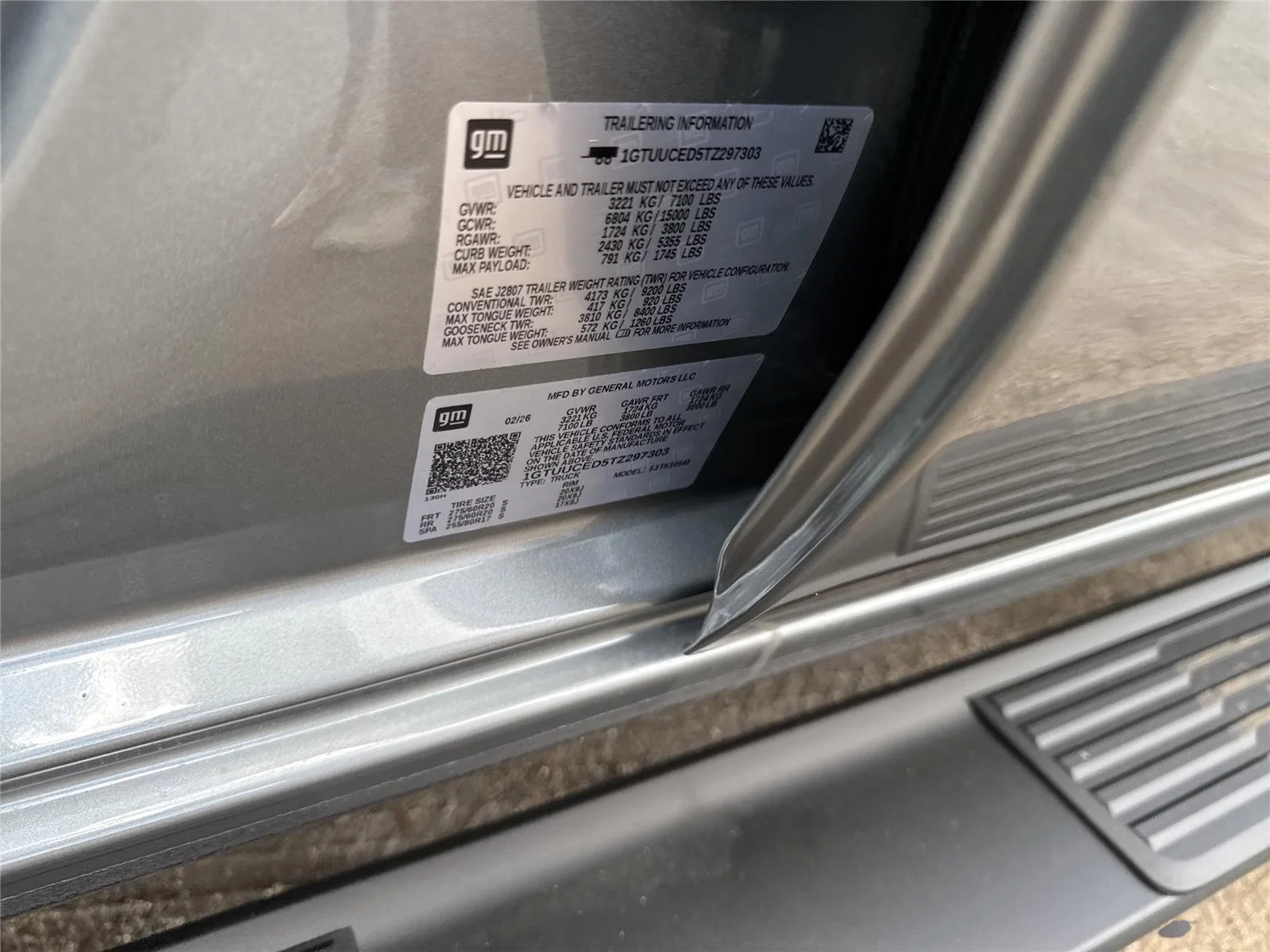 New 2026 Sterling Metallic GMC Elevation image 38