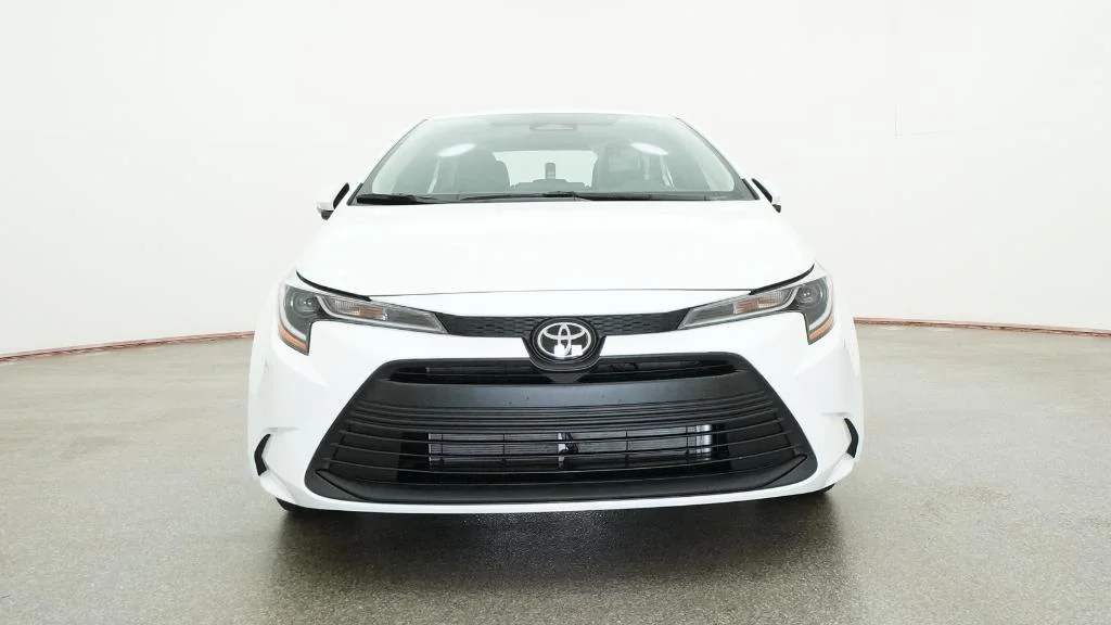 New 2026 Ice Cap Toyota LE image 9
