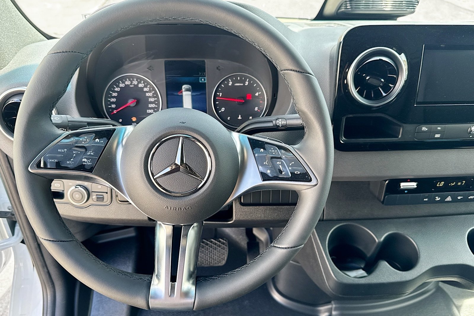 New 2026 Arctic White Mercedes-Benz  image 11