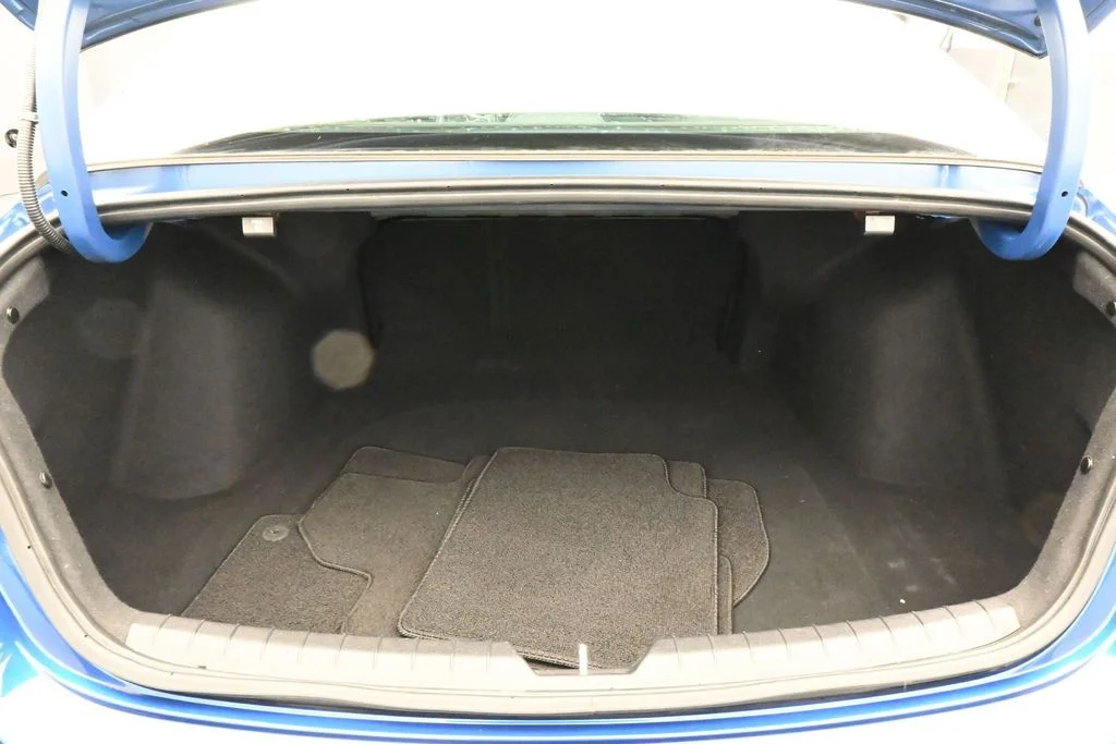 Used 2024 Sapphire Blue Kia GT-Line image 37