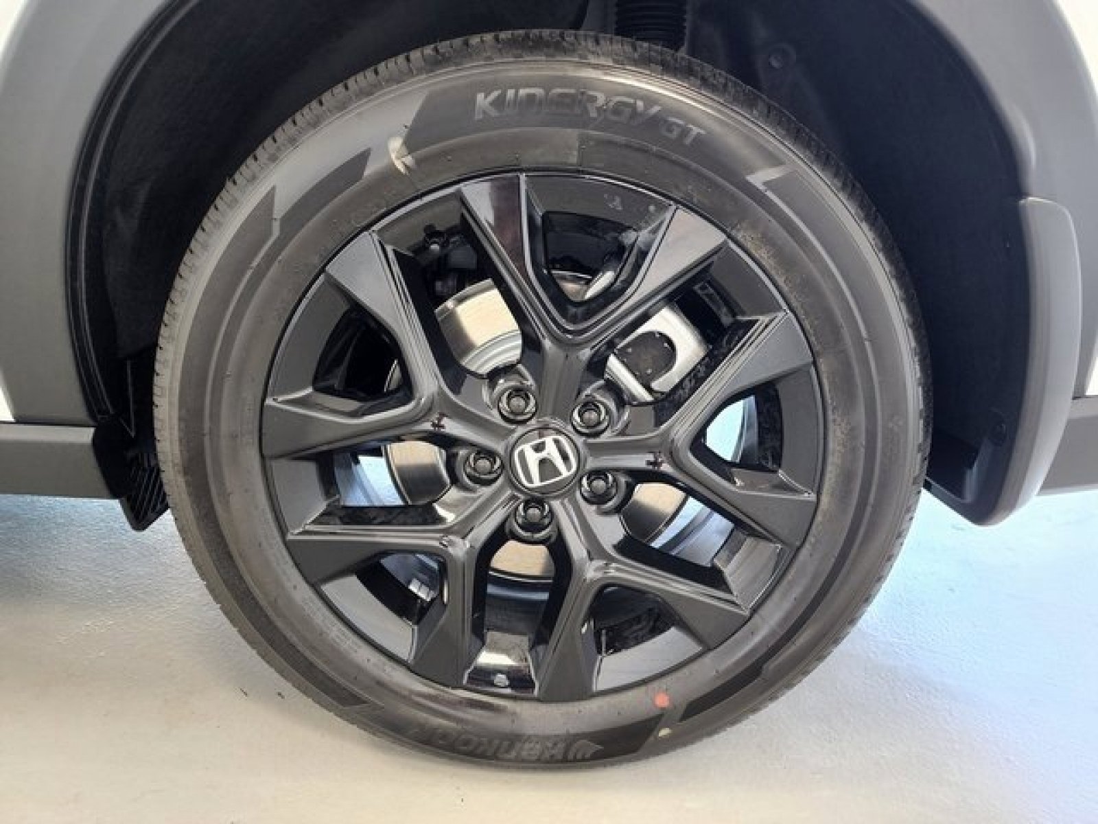 Used 2025 White Honda Sport image 25