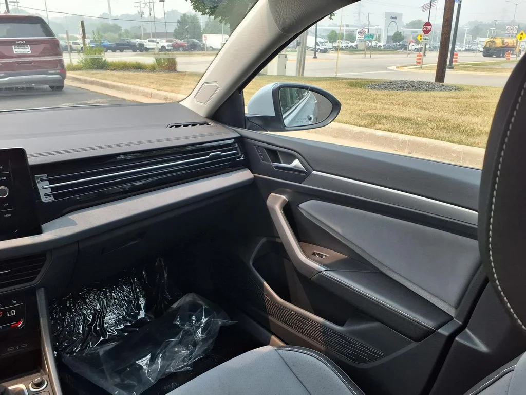 New 2026 Monument Gray Volkswagen 1.5T SE image 23