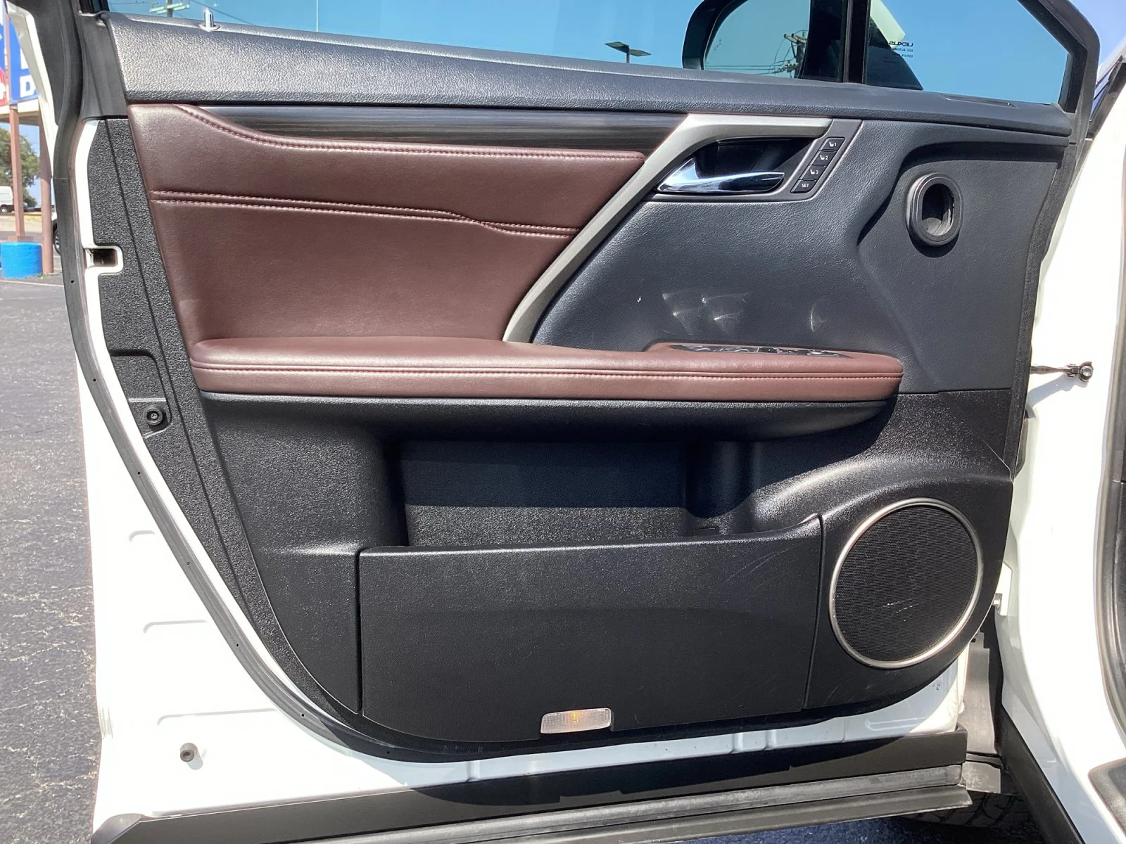 Used 2019 White Pearl Lexus 350 image 31
