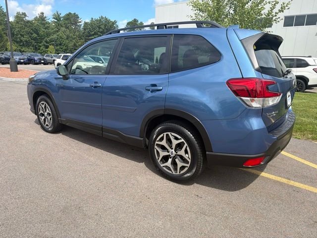 Used 2023 Blue Subaru Premium image 7