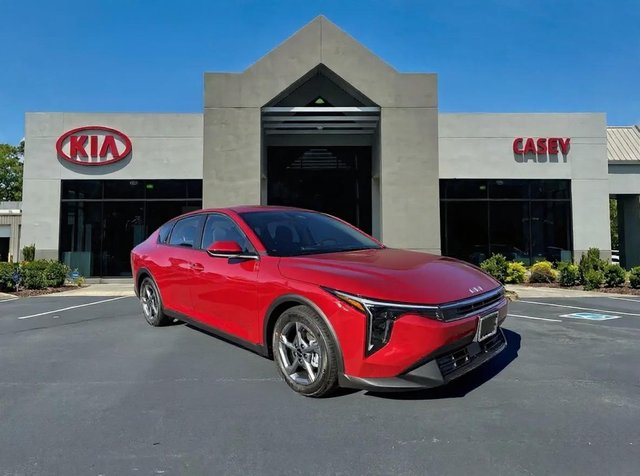 2026 Kia K4 LXS