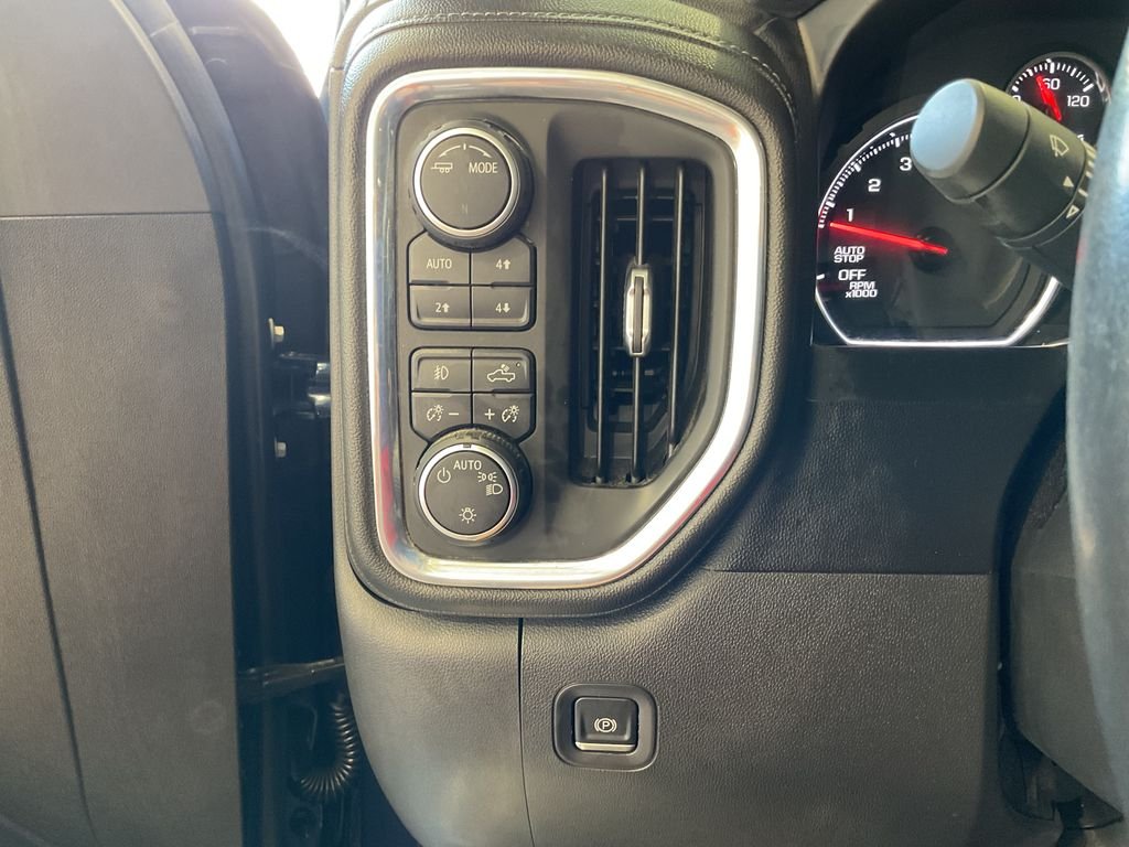 Used 2021 Blue Chevrolet RST image 18
