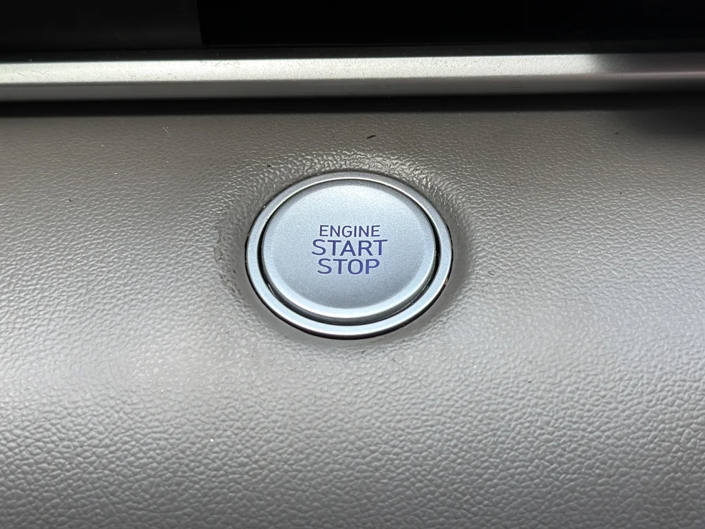 Used 2023 Silver Hyundai SEL image 11