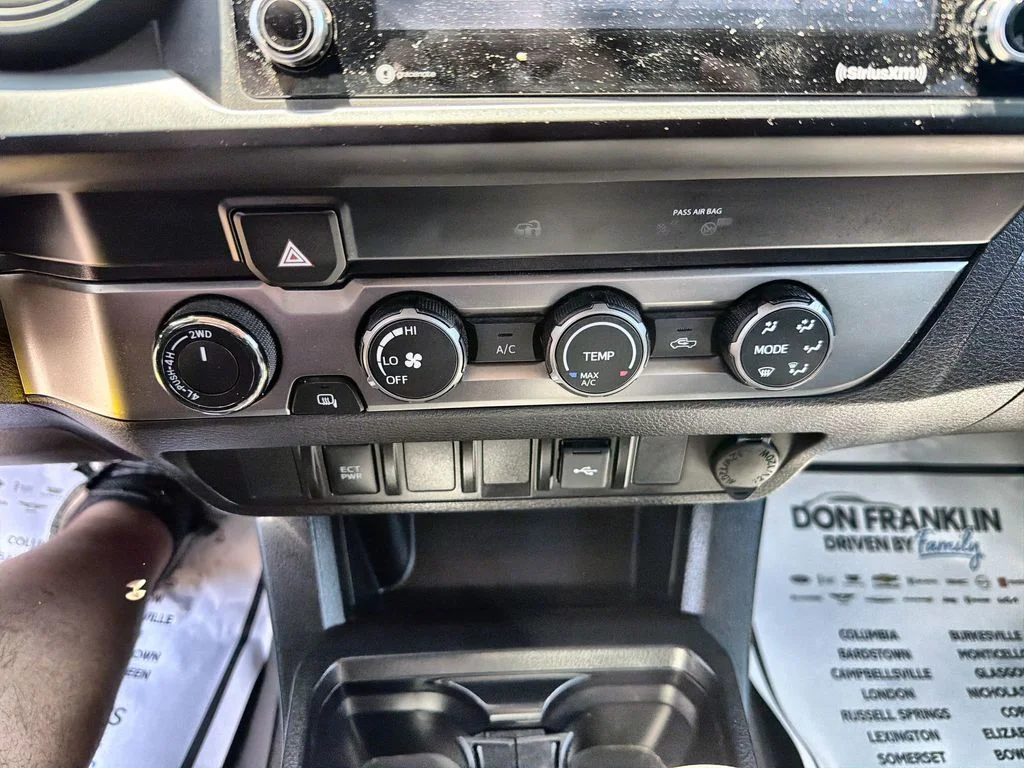 Used 2021 White Toyota SR image 19