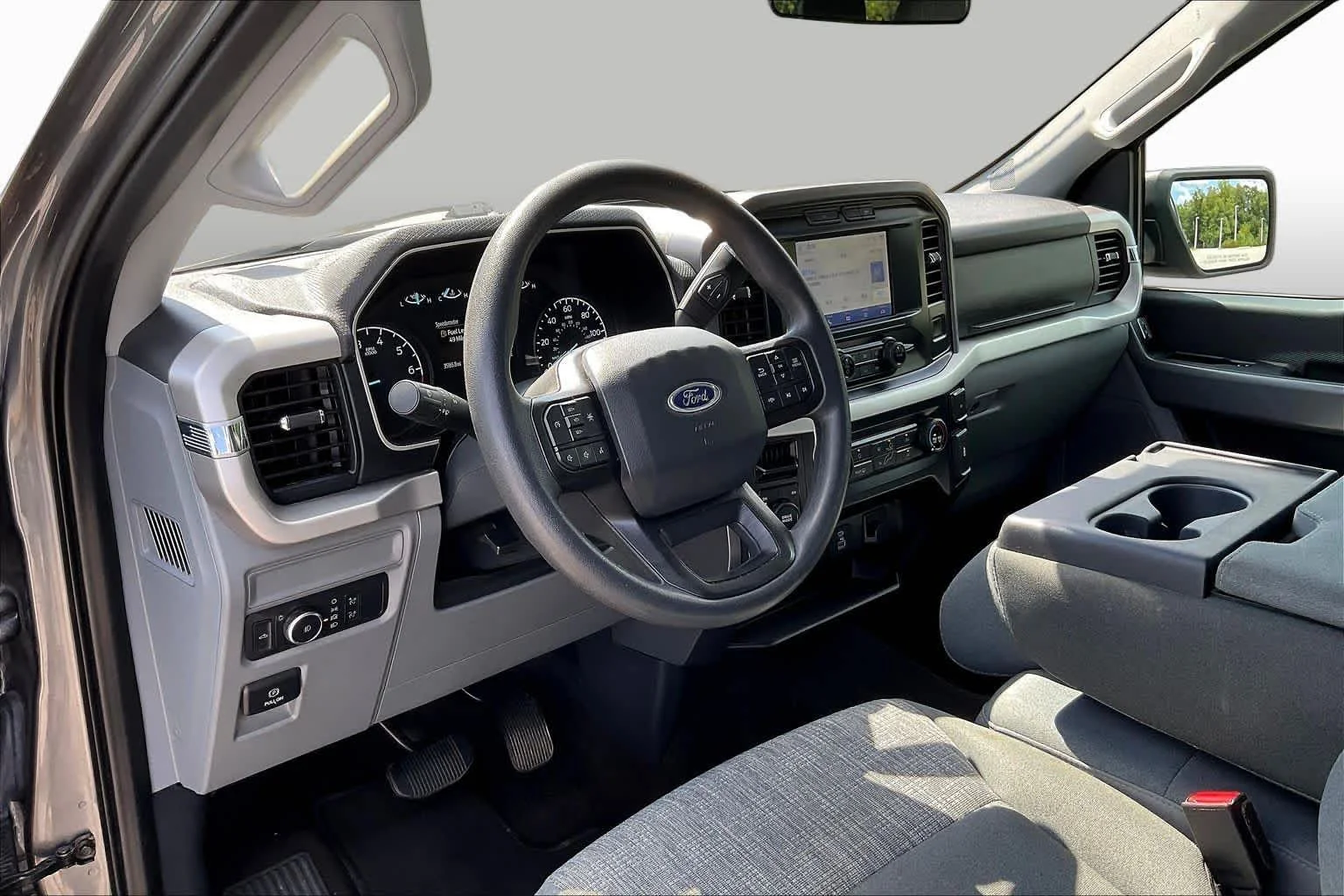 Used 2023 Carbonized Gray Metallic Ford XLT image 17