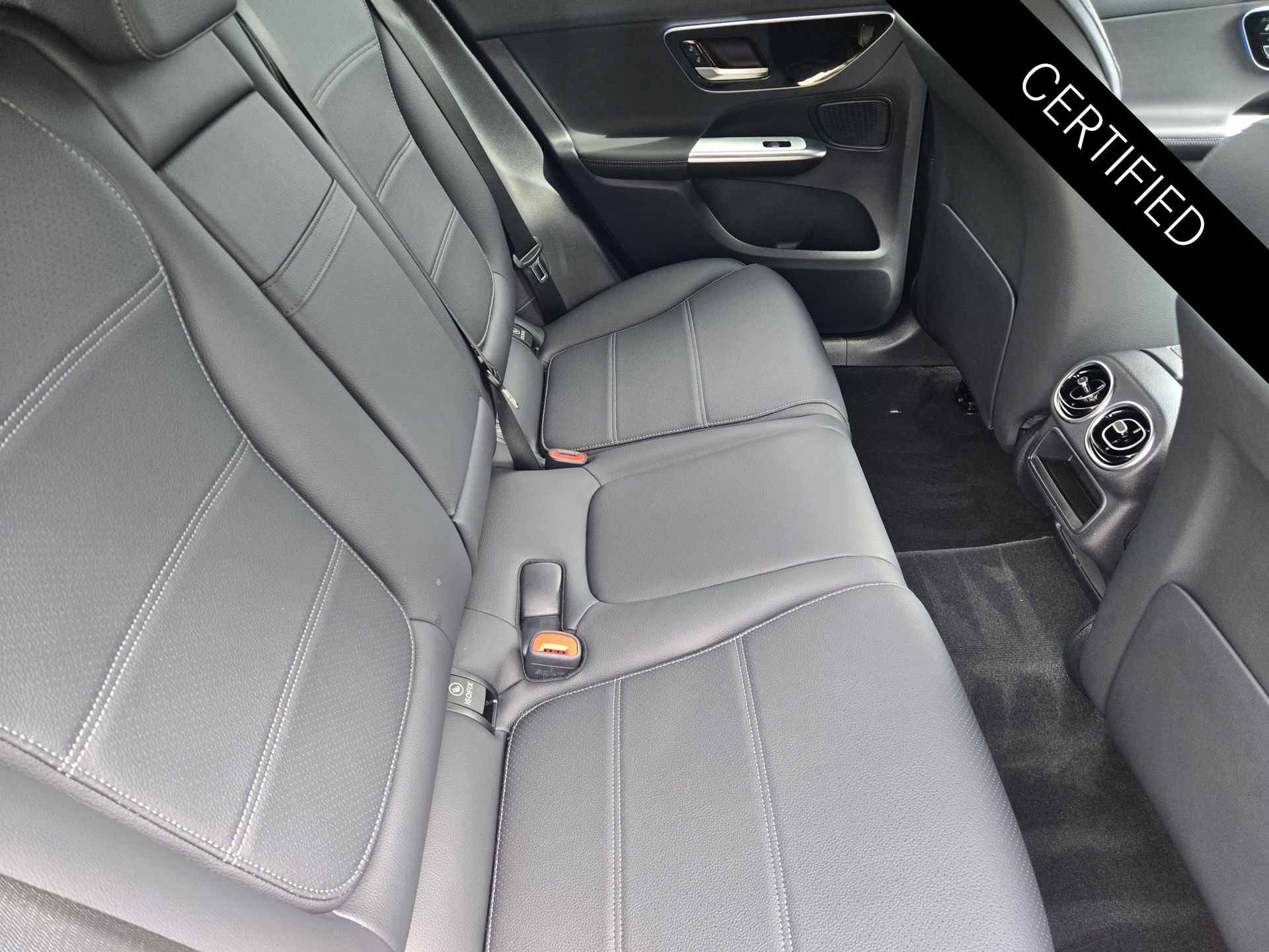 Certified Used 2026 Polar White Mercedes-Benz GLC 300 image 28