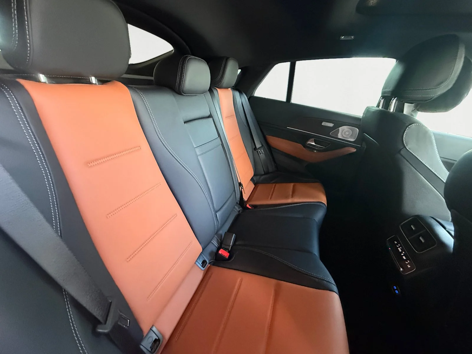 New 2027 Blue Mercedes-Benz GLE 450 image 18