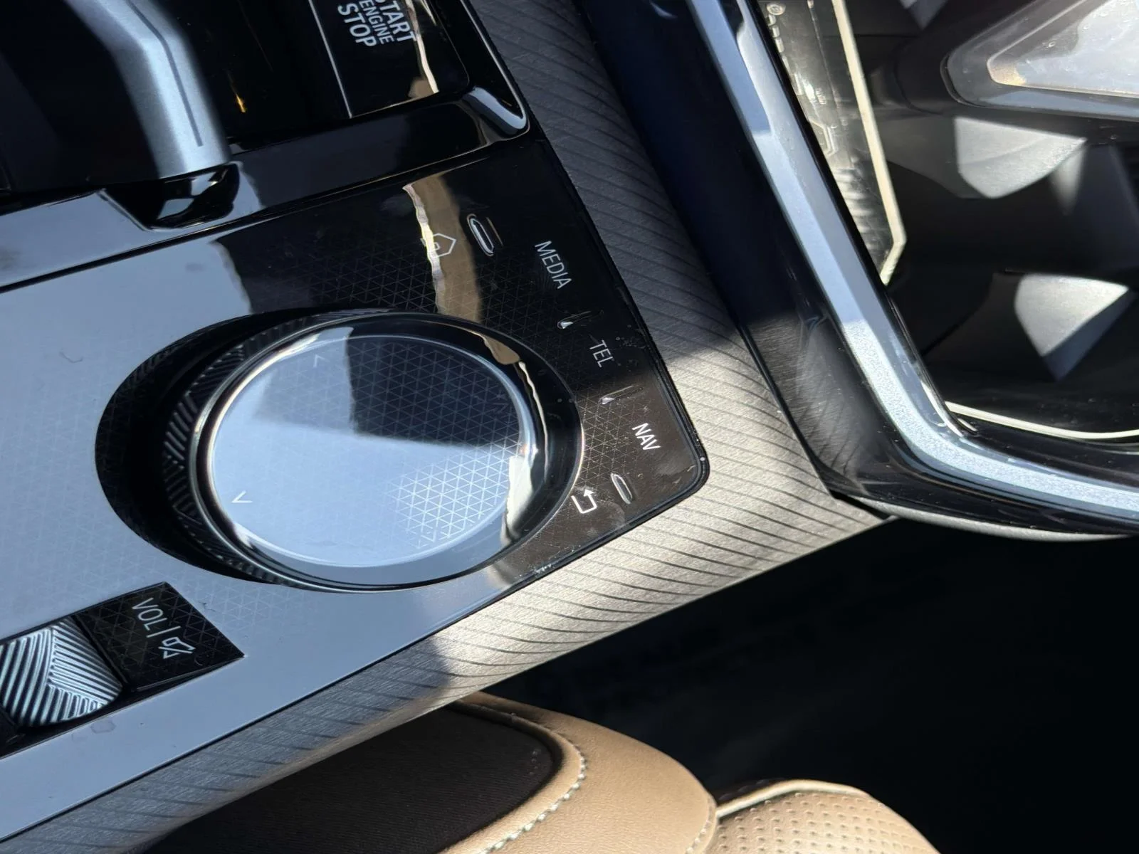 New 2026 Brooklyn Grey Metallic BMW M50 xDrive image 25