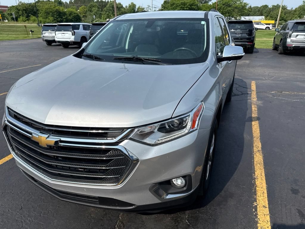 Used 2018 SILVER ICE METALLIC Chevrolet LT Cloth image 1