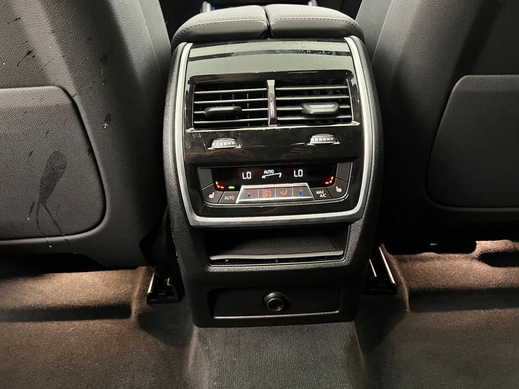 Used 2026 Gray Metallic BMW xDrive40i image 30