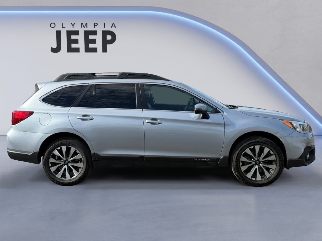 Used 2015 Silver Subaru 2.5i image 7