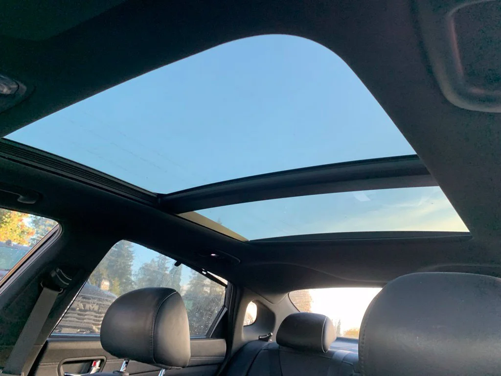 Used 2016 Ebony Black Kia SXL image 23