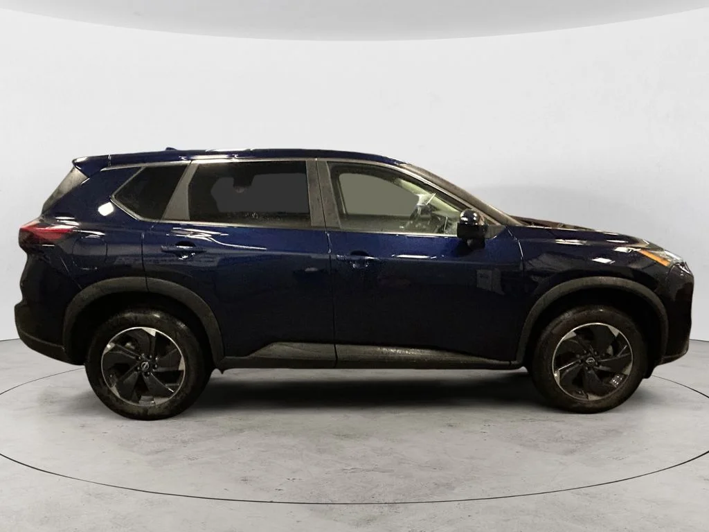 Used 2025 Deep Ocean Blue Pearl Nissan SV image 7
