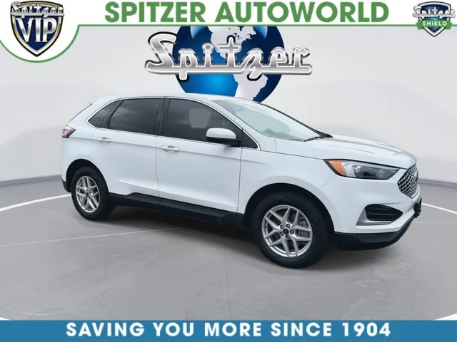 Used 2024 White Ford SEL image 2