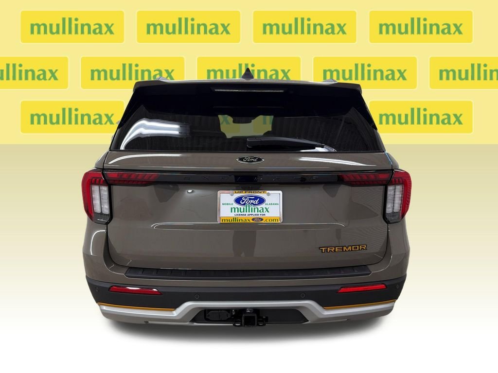 New 2026 Gray Ford Tremor image 7
