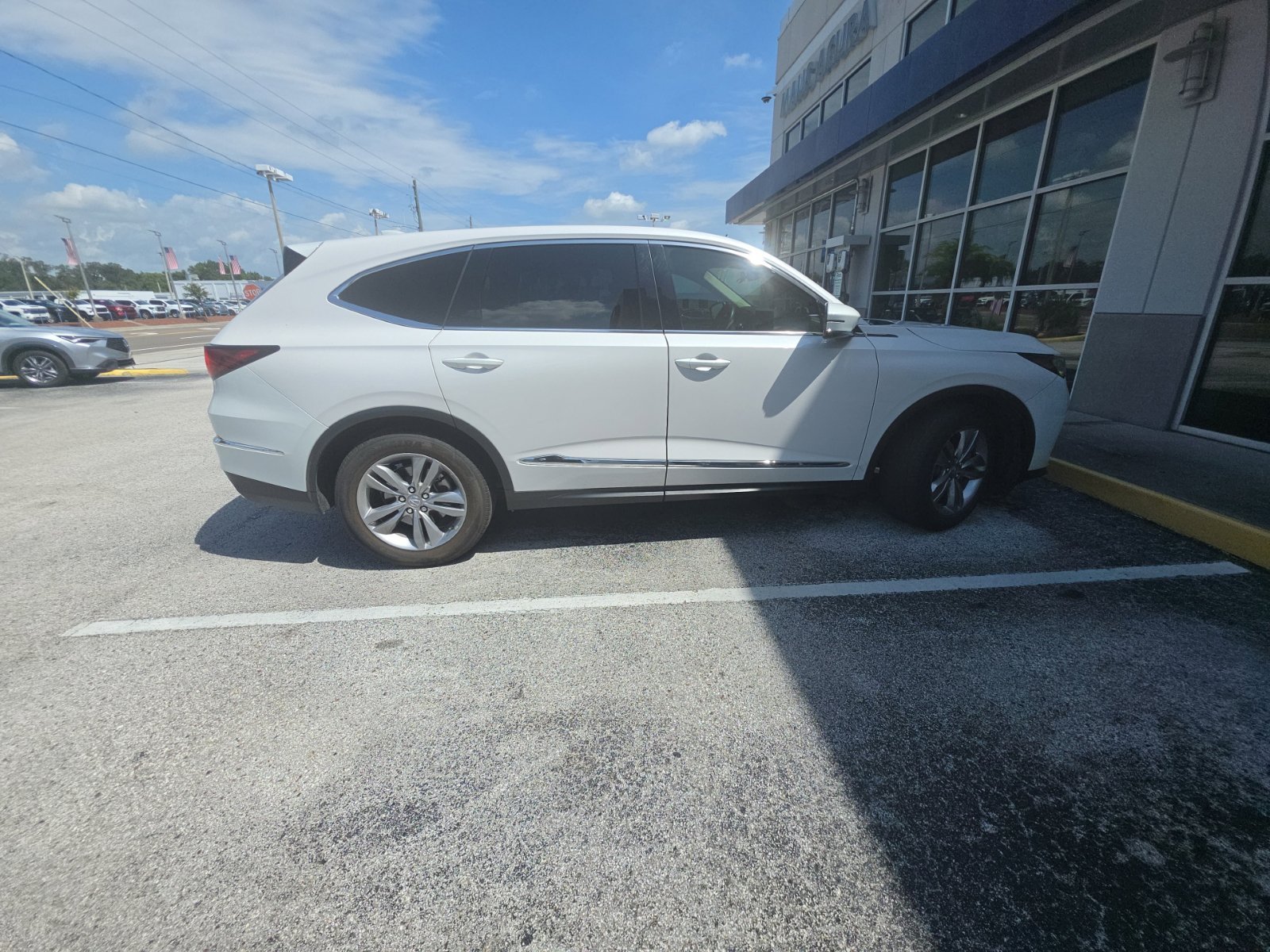 Used 2025 Platinum White Acura Base image 8