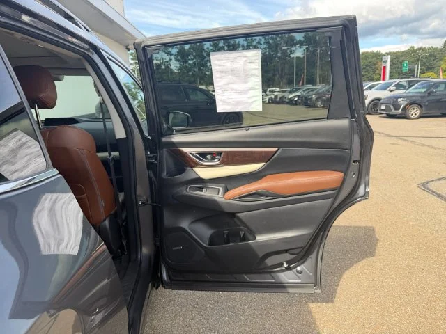 Used 2022 Gray Subaru Touring image 38