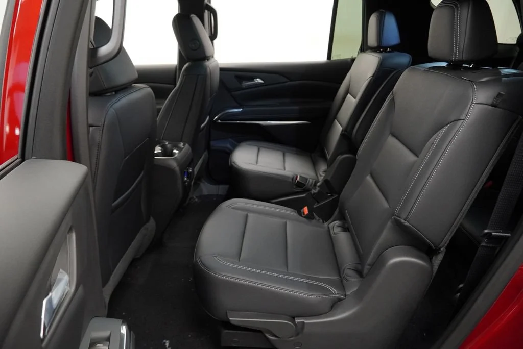 2027 Chevrolet Traverse LT - Photo 12