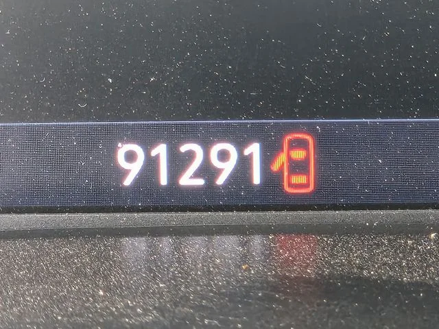 Used 2019 White Chevrolet Z71 image 35