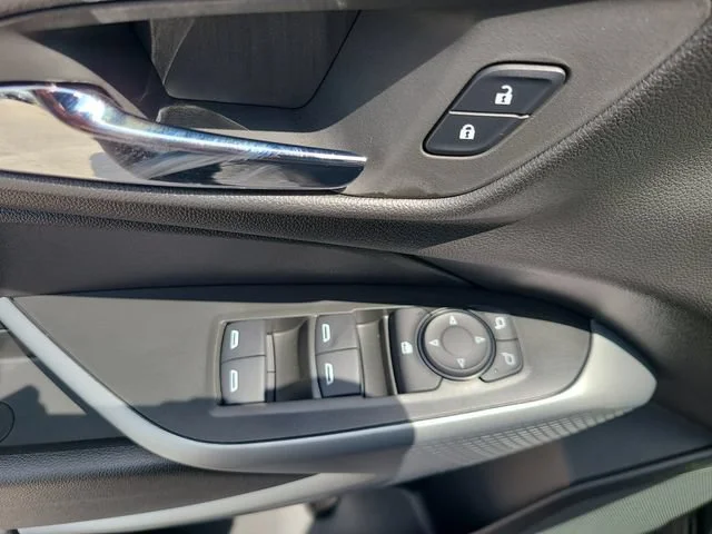 New 2026 Mosaic Black Metallic Chevrolet 1RS image 17