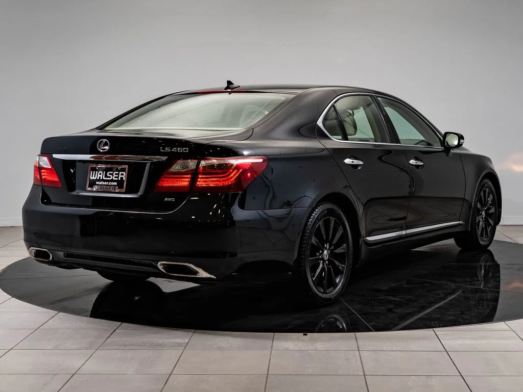Used 2011 Obsidian Lexus 460 image 10