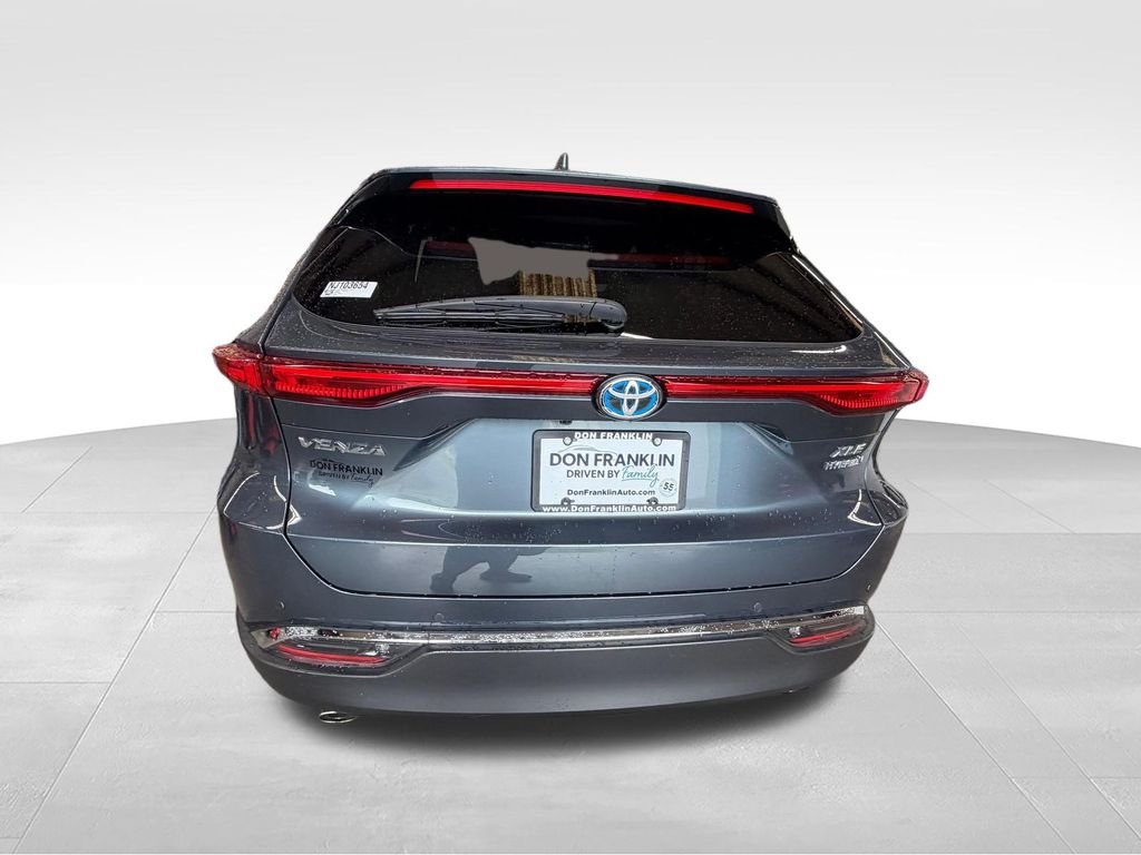 Certified Used 2022 Gray Toyota XLE image 5