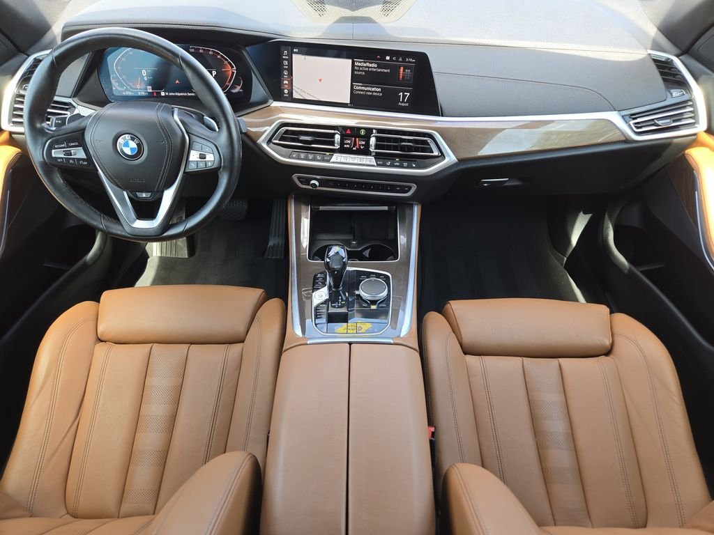 Used 2021 Blue BMW xDrive40i image 27