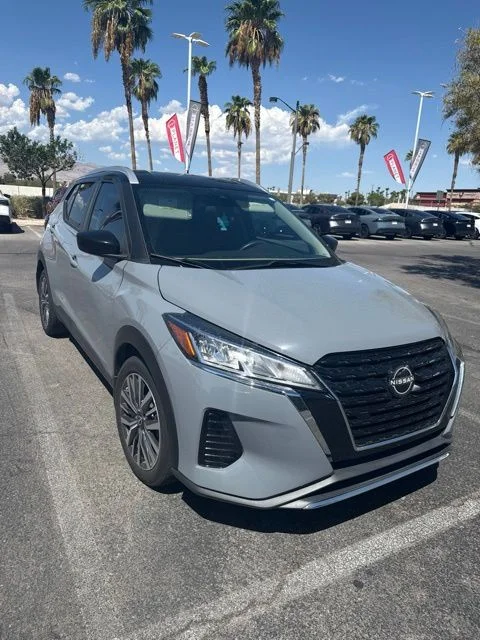 Certified Used 2023 Super Black Nissan SV image 2