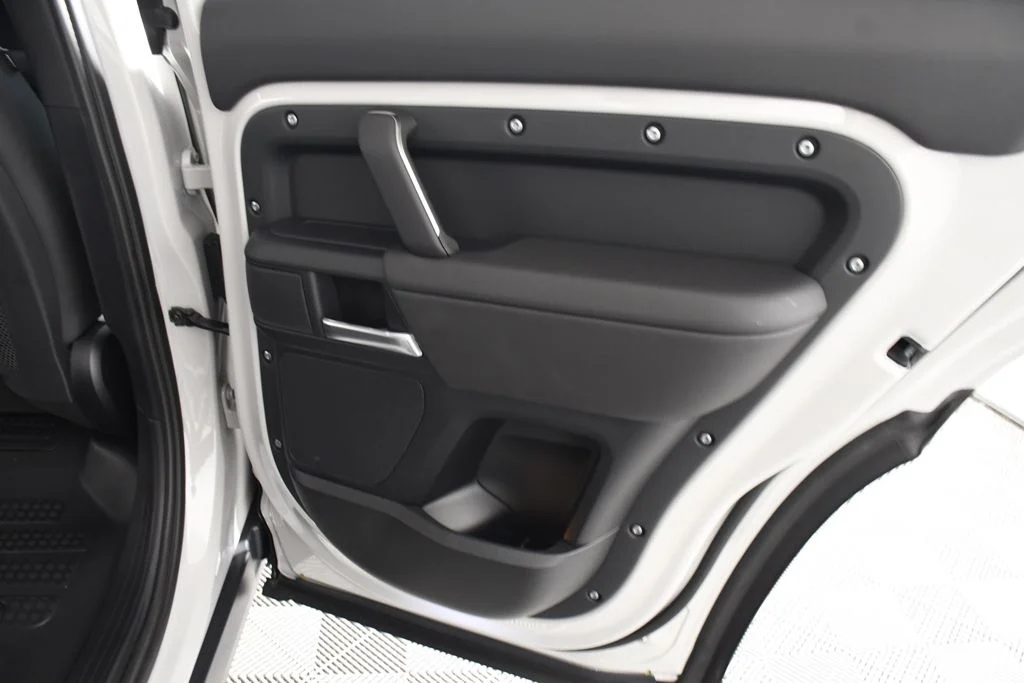 New 2026 Borasco Grey Land Rover X-Dynamic SE image 21