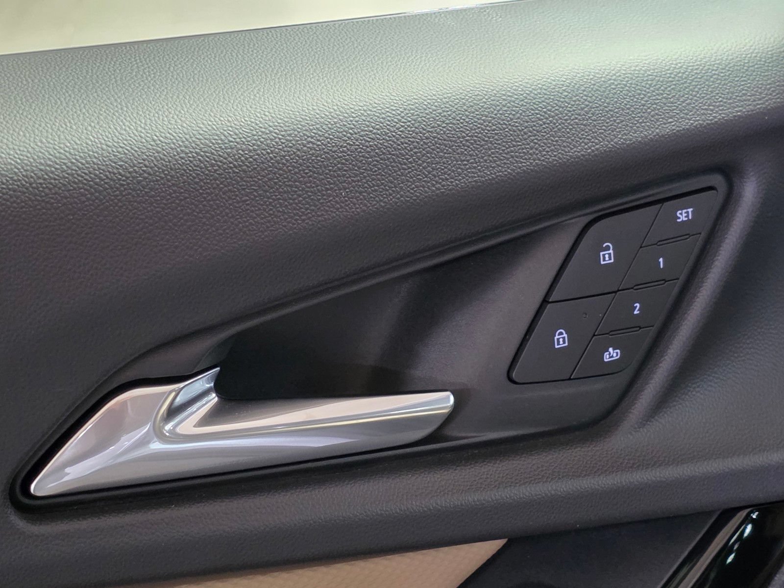 2027 Chevrolet Equinox ACTIV - Photo 22