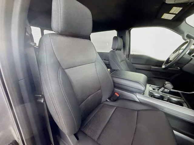New 2026 Carbonized Gray Metallic Ford XLT image 27
