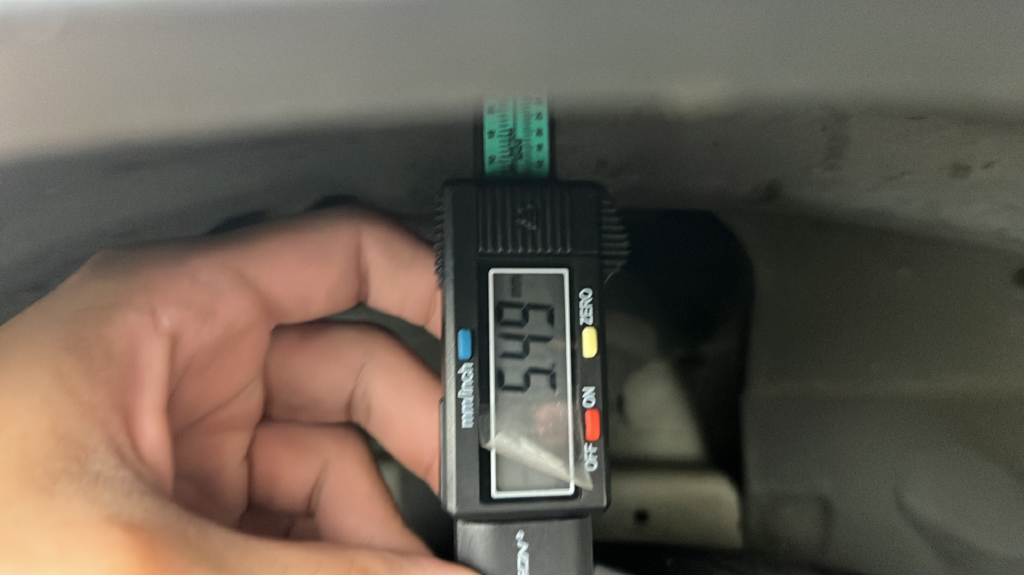 Used 2014 Ingot Silver Ford SE image 46