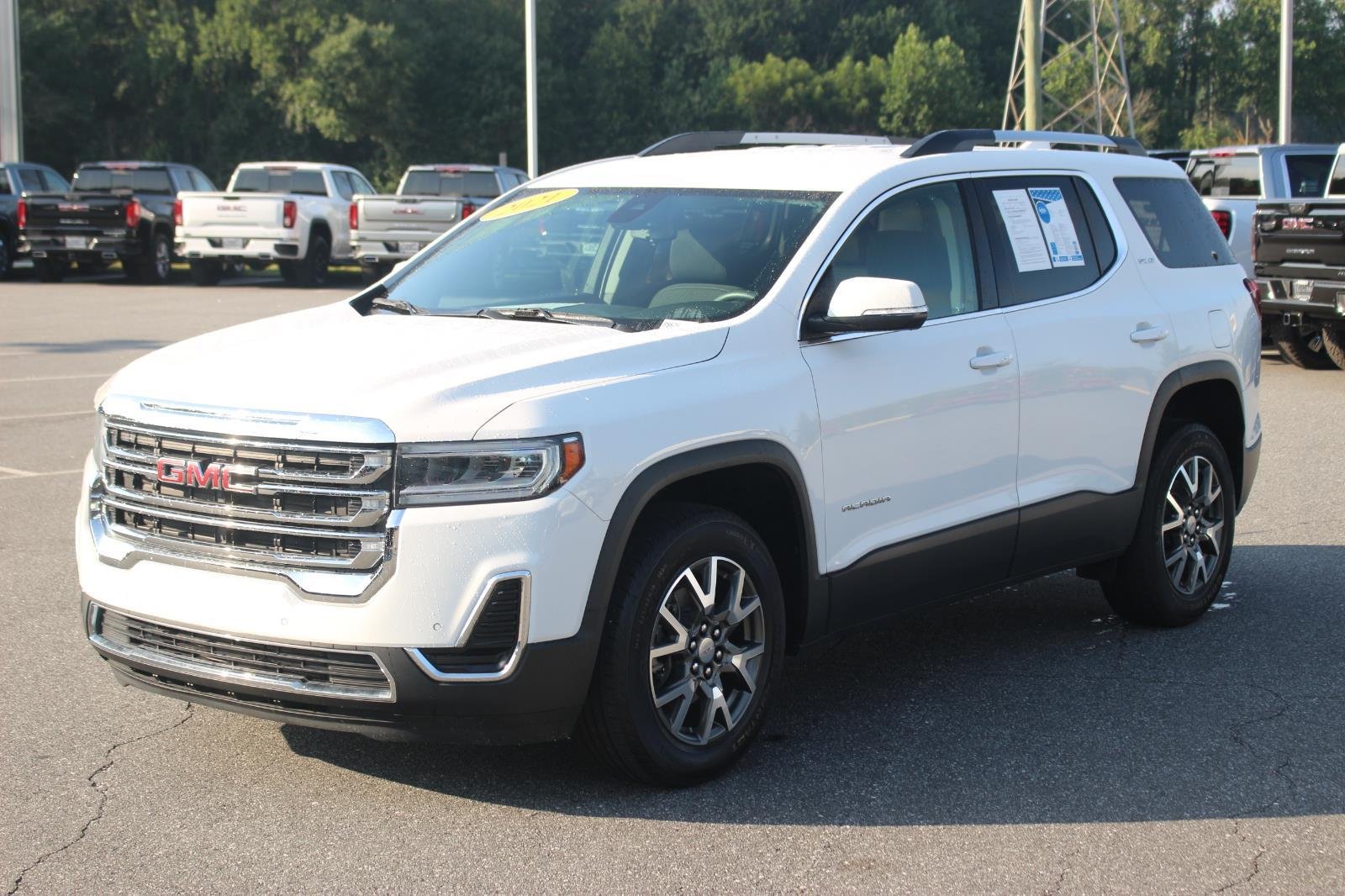 Used 2021 Summit White GMC SLE image 3