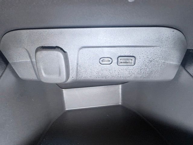 2025 Chevrolet Trax LT - Photo 16