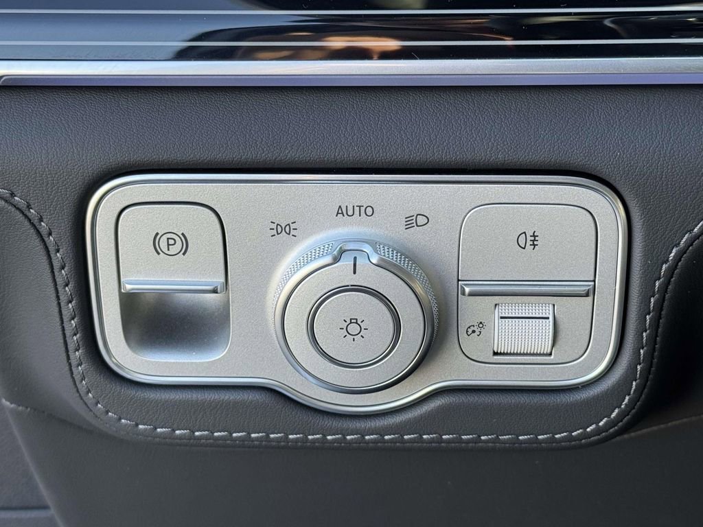 New 2026 MANUFAKTUR Alpine Grey Mercedes-Benz GLE 63 S AMG® image 19