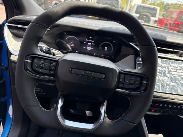 New 2026 Hydro Blue Pearlcoat Jeep Laredo image 18