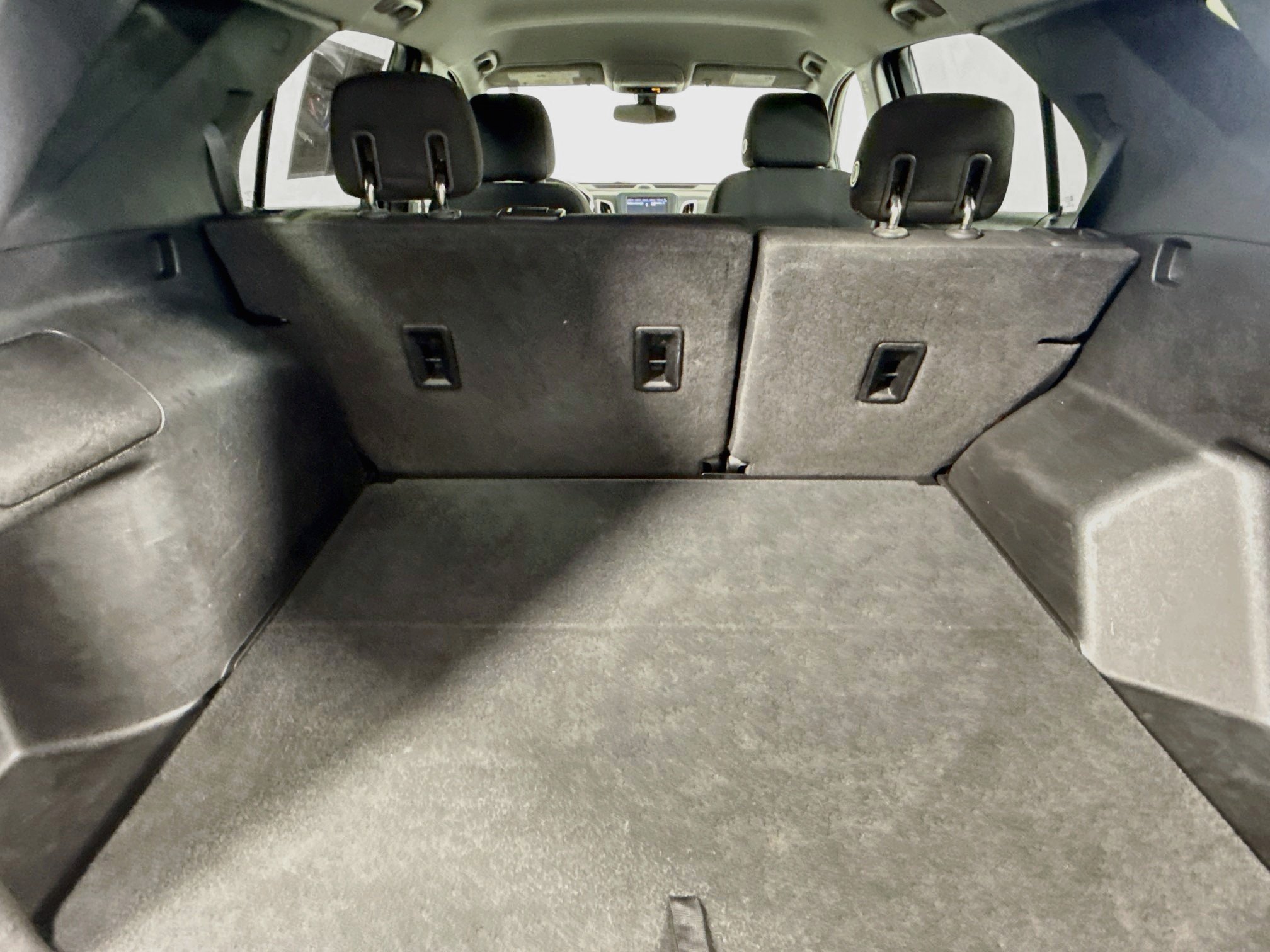 Used 2019  Chevrolet LT (1LT) image 25