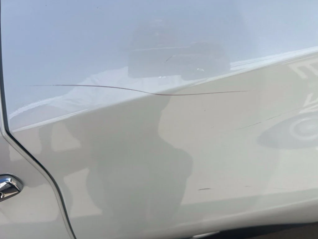 Used 2022 White Nissan SL image 18