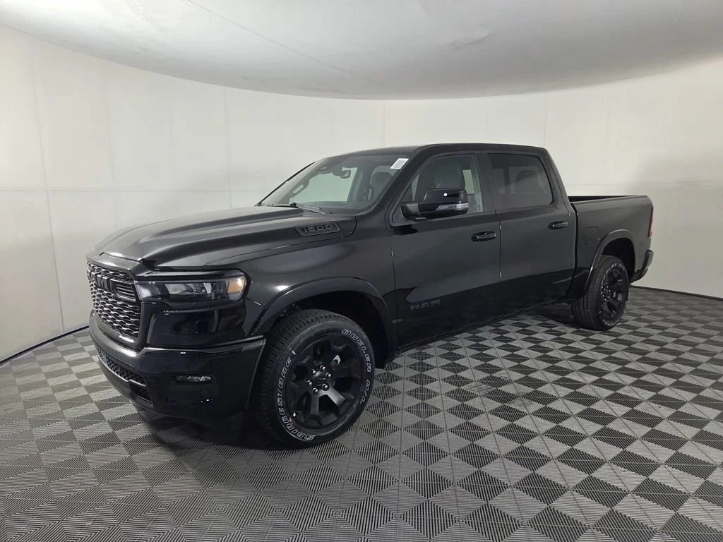 New 2026 Diamond Black Crystal Pearl-Coat Exterior Paint RAM Big Horn image 4