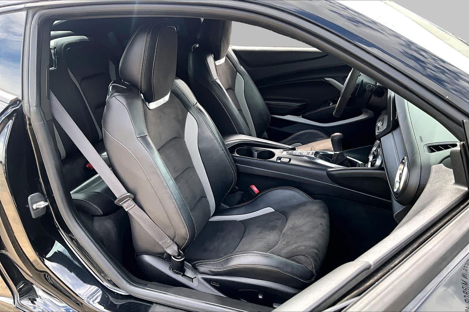 Used 2018 Mosaic Black Metallic Chevrolet 1SS image 9