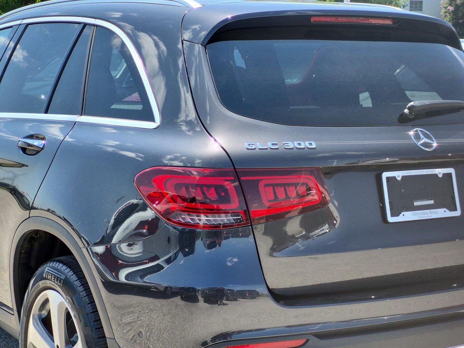 Certified Used 2022 Graphite Grey Metallic Mercedes-Benz GLC 300 image 12